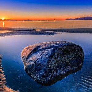 Meet your Posher, Monique